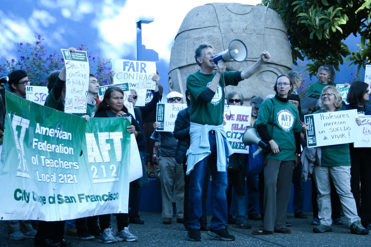 Oct. 21-Nov. 3, 2015 Campus Briefs