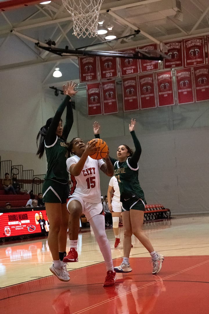 Rams Women’s Basketball Team Knocks Renegades Aside with 70-36 Win