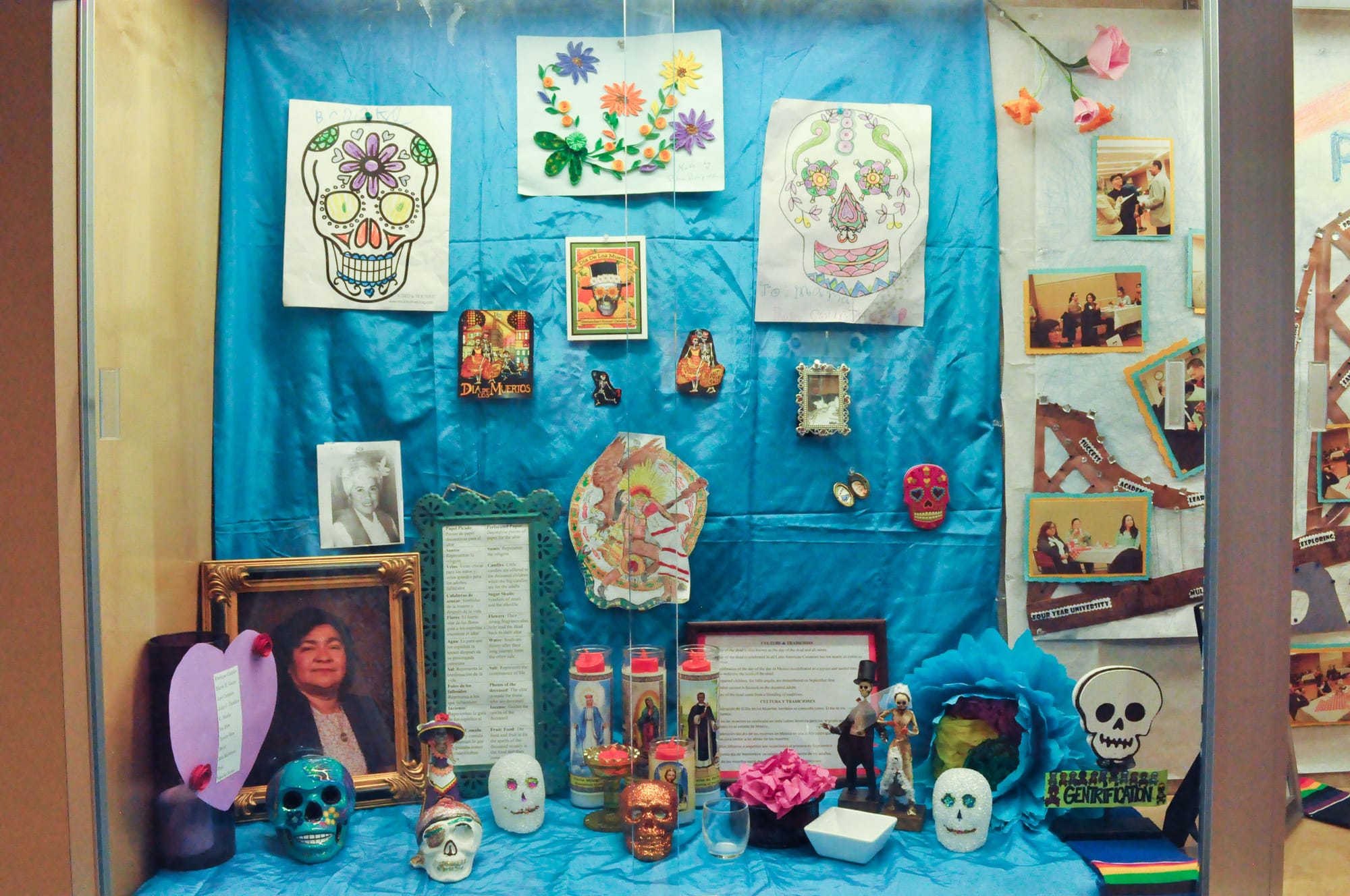 Colorful altars and decorations are displayed on the first floor of City College Mission Campus that give a brief description of the culture and traditions celebrated during “The Day of the Dead” on Thursday, Oct. 29, 2015. (Photo by Bridgid Skiba/The Guardsman)