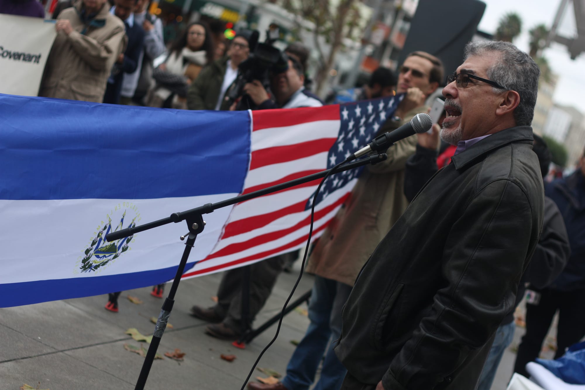 Immigration advisor and radio host Ramon Cardona speaks during a “Save TPS” rally held in front of the San Francisco Federal Building. January 5, 2018. (Photo/Alexis Terrazas)